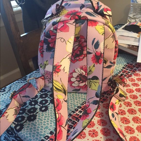 Betsey Johnson backpack purse! - Picture 3 of 4